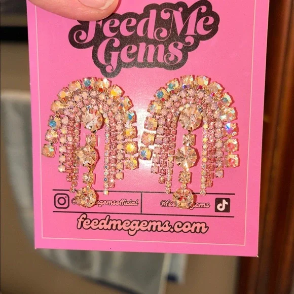 Pink and clear rhinestone earrings, BRAND NEW! - Picture 3 of 3